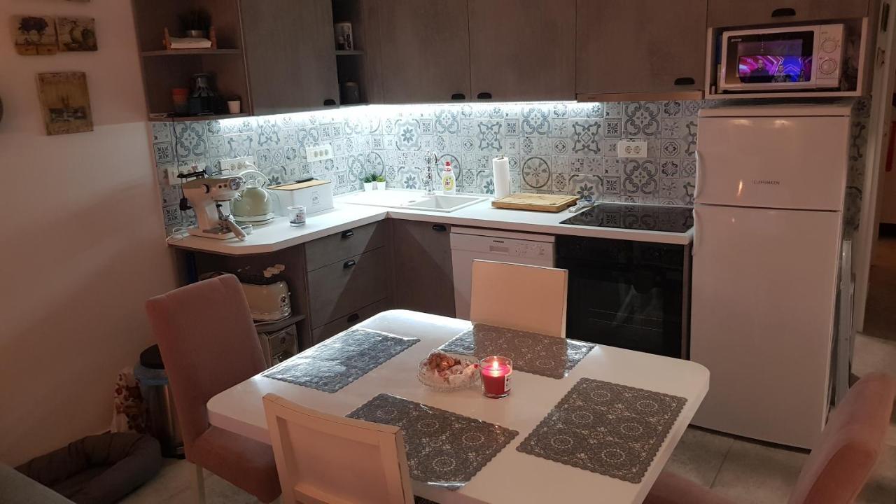 Kuca Za Odmor Jelena Villa Starigrad Paklenica Eksteriør billede